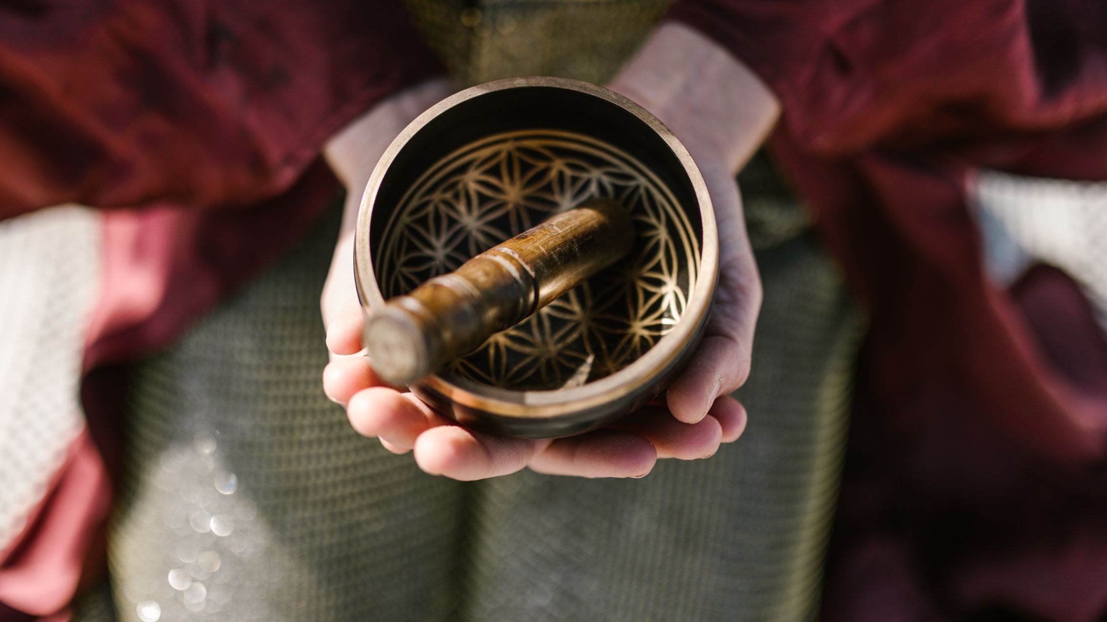 how to use a singing bowl for meditation